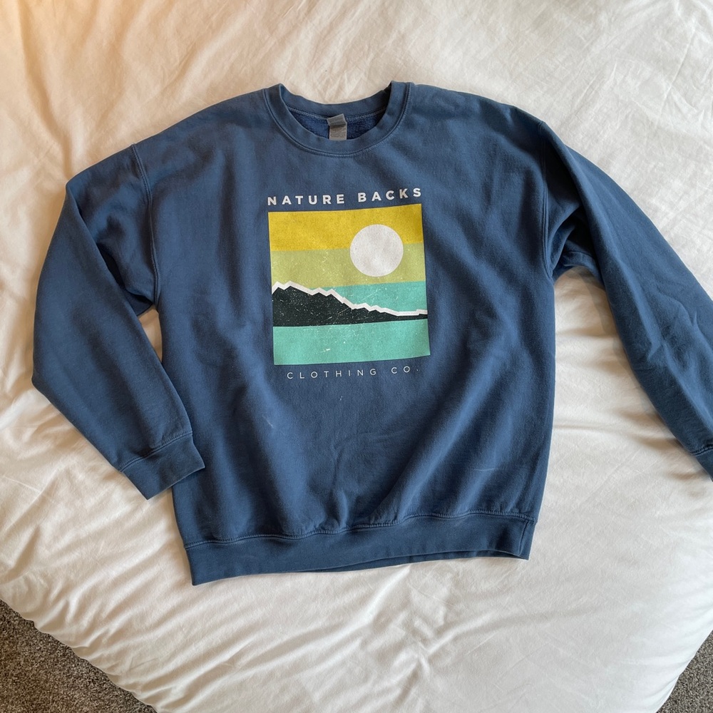 Nature Backs Crewneck